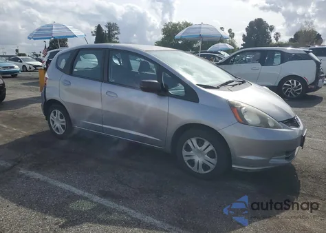2010 Honda Fit z USA, uszkodzony, nr VIN JHMGE8H25AS024738